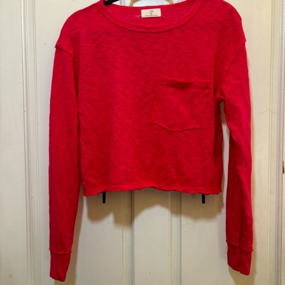 NWT t.la Red Crop from Anthro - Picture 6 of 7